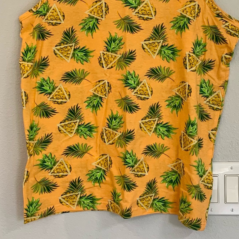 NWT Hollywood pineapple cotton tank L - Picture 6 of 6